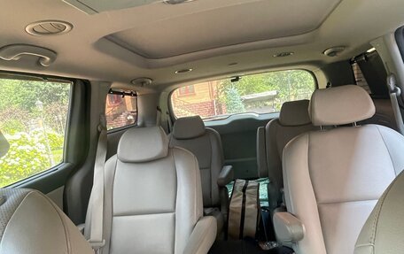 KIA Carnival III, 2018 год, 2 590 000 рублей, 14 фотография