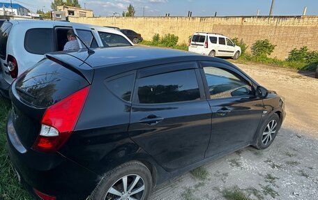 Hyundai Solaris II рестайлинг, 2012 год, 700 000 рублей, 3 фотография