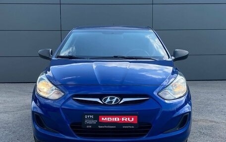 Hyundai Solaris II рестайлинг, 2013 год, 800 000 рублей, 2 фотография