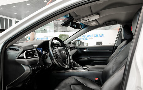 Toyota Camry, 2021 год, 3 350 000 рублей, 16 фотография