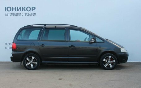 Volkswagen Sharan I рестайлинг, 2005 год, 479 000 рублей, 4 фотография