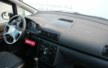 Volkswagen Sharan I рестайлинг, 2005 год, 479 000 рублей, 7 фотография