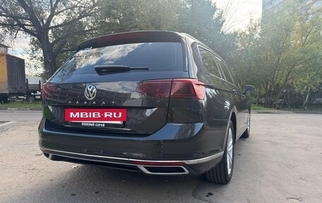 Volkswagen Passat B8 рестайлинг, 2019 год, 2 400 000 рублей, 6 фотография