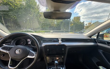Volkswagen Passat B8 рестайлинг, 2019 год, 2 400 000 рублей, 19 фотография