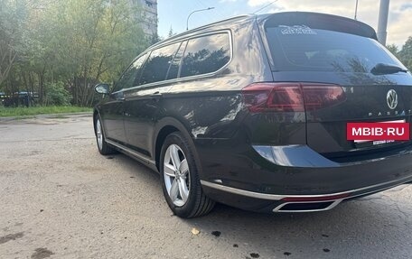 Volkswagen Passat B8 рестайлинг, 2019 год, 2 400 000 рублей, 9 фотография