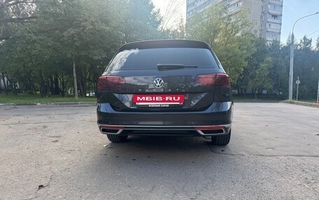 Volkswagen Passat B8 рестайлинг, 2019 год, 2 400 000 рублей, 7 фотография