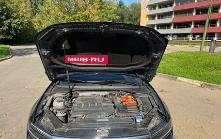 Volkswagen Passat B8 рестайлинг, 2019 год, 2 400 000 рублей, 23 фотография
