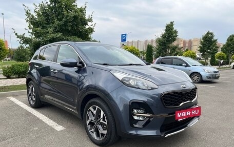 KIA Sportage IV рестайлинг, 2018 год, 2 100 000 рублей, 3 фотография
