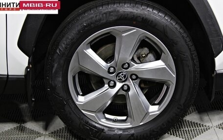 Toyota RAV4, 2021 год, 3 347 000 рублей, 10 фотография