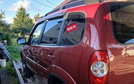 Chevrolet Niva I рестайлинг, 2014 год, 750 000 рублей, 3 фотография