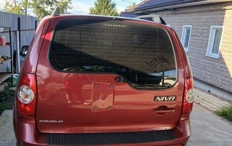 Chevrolet Niva I рестайлинг, 2014 год, 750 000 рублей, 4 фотография
