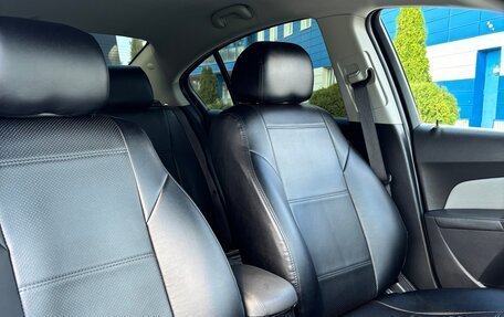 Chevrolet Cruze II, 2011 год, 905 000 рублей, 21 фотография