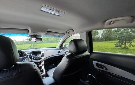 Chevrolet Cruze II, 2011 год, 905 000 рублей, 19 фотография