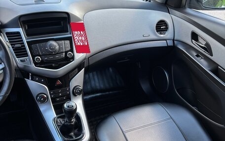 Chevrolet Cruze II, 2011 год, 905 000 рублей, 20 фотография