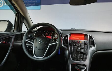 Opel Astra J, 2014 год, 582 000 рублей, 13 фотография