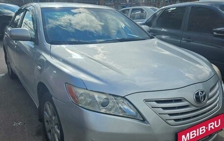 Toyota Camry, 2008 год, 688 000 рублей, 2 фотография