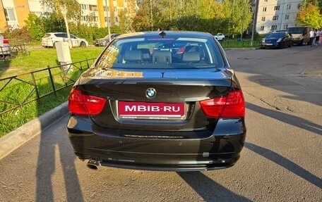 BMW 3 серия, 2011 год, 1 050 000 рублей, 2 фотография