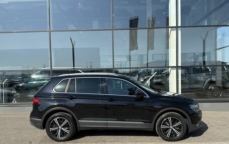 Volkswagen Tiguan II, 2018 год, 2 850 000 рублей, 4 фотография