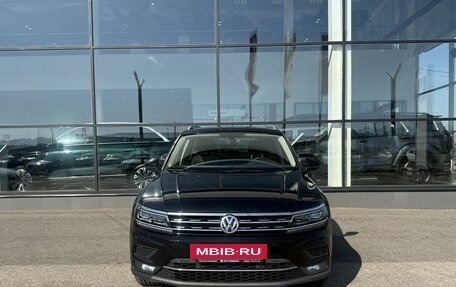 Volkswagen Tiguan II, 2018 год, 2 850 000 рублей, 2 фотография