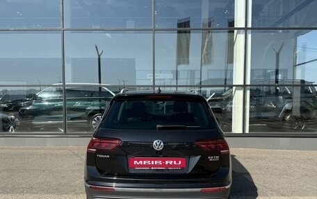 Volkswagen Tiguan II, 2018 год, 2 850 000 рублей, 11 фотография