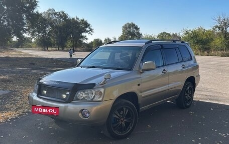 Toyota Kluger I, 2001 год, 900 000 рублей, 3 фотография