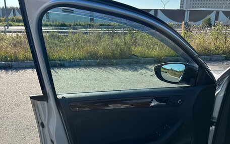 Volkswagen Jetta VI, 2013 год, 990 000 рублей, 9 фотография