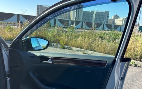 Volkswagen Jetta VI, 2013 год, 990 000 рублей, 10 фотография