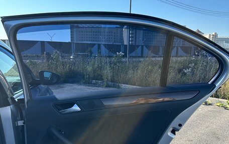 Volkswagen Jetta VI, 2013 год, 990 000 рублей, 11 фотография