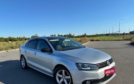 Volkswagen Jetta VI, 2013 год, 990 000 рублей, 4 фотография