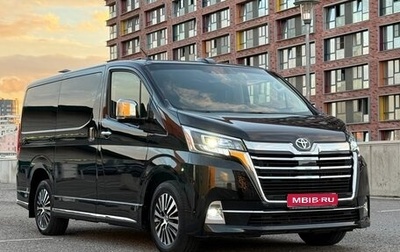 Toyota HiAce H300, 2020 год, 5 490 000 рублей, 1 фотография