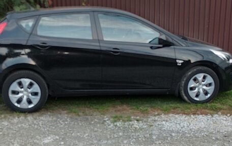 Hyundai Solaris II рестайлинг, 2016 год, 1 550 000 рублей, 2 фотография