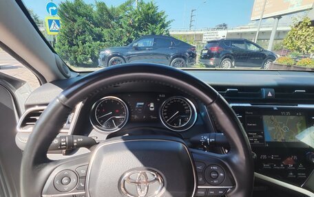 Toyota Camry, 2020 год, 3 100 000 рублей, 6 фотография