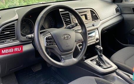 Hyundai Elantra VI рестайлинг, 2018 год, 1 250 000 рублей, 8 фотография