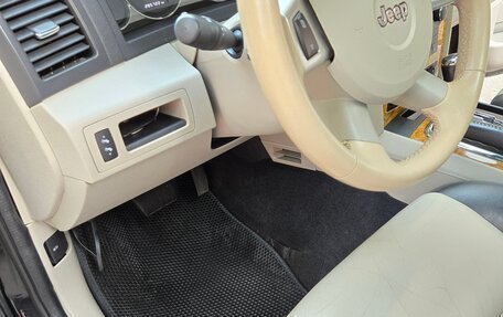 Jeep Grand Cherokee, 2009 год, 1 350 000 рублей, 13 фотография