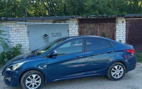 Hyundai Solaris II рестайлинг, 2015 год, 1 100 000 рублей, 3 фотография