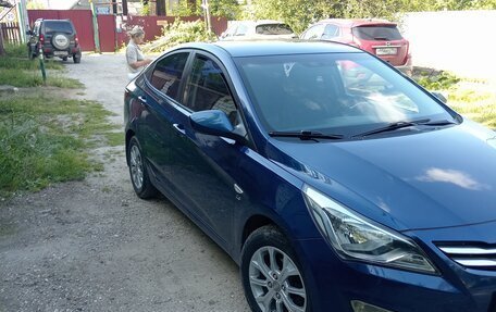Hyundai Solaris II рестайлинг, 2015 год, 1 100 000 рублей, 4 фотография