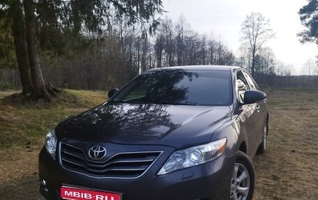 Toyota Camry, 2010 год, 1 080 000 рублей, 1 фотография