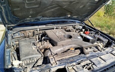 Mitsubishi Pajero IV, 2008 год, 1 888 000 рублей, 13 фотография