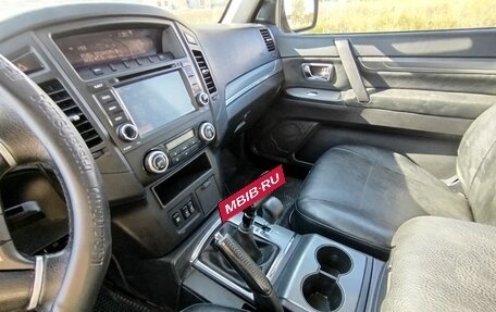 Mitsubishi Pajero IV, 2008 год, 1 888 000 рублей, 10 фотография