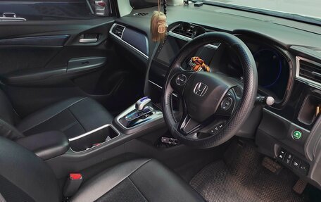 Honda Shuttle II, 2017 год, 1 470 000 рублей, 2 фотография