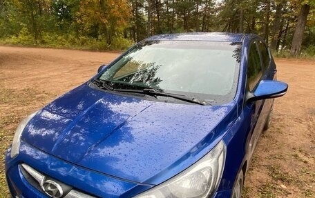 Hyundai Solaris II рестайлинг, 2011 год, 750 000 рублей, 1 фотография