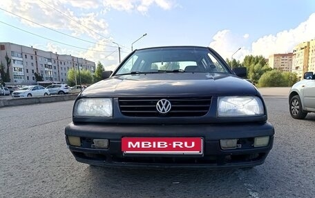 Volkswagen Vento, 1994 год, 158 000 рублей, 2 фотография