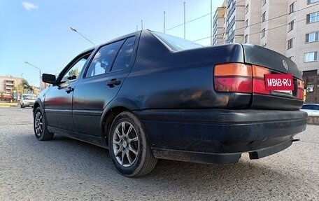 Volkswagen Vento, 1994 год, 158 000 рублей, 9 фотография