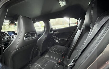 Mercedes-Benz GLA, 2016 год, 2 200 000 рублей, 16 фотография