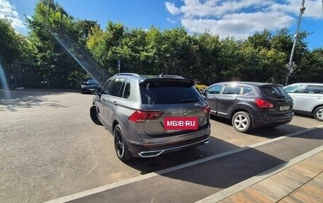 Volkswagen Tiguan II, 2021 год, 2 520 000 рублей, 4 фотография