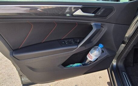 Volkswagen Tiguan II, 2021 год, 2 520 000 рублей, 10 фотография