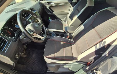 Volkswagen Tiguan II, 2021 год, 2 520 000 рублей, 11 фотография