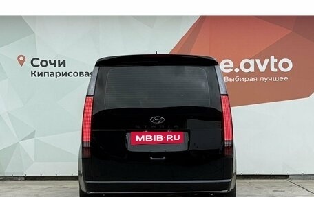 Hyundai Staria, 2021 год, 4 600 000 рублей, 5 фотография