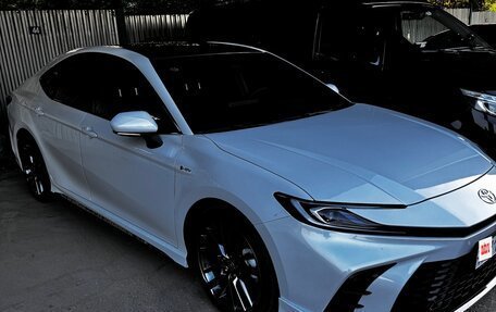Toyota Camry, 2024 год, 3 750 000 рублей, 5 фотография