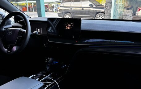 Toyota Camry, 2024 год, 3 750 000 рублей, 3 фотография